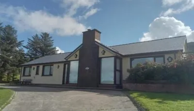 Impeccable 5-Bed Cottage in fahan buncrana