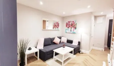 LOVELY 2bed HOME with patio & fast reliable WIFI