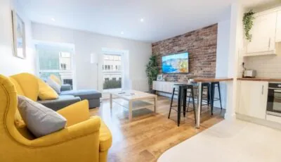 Modern CANAL VIEW Home