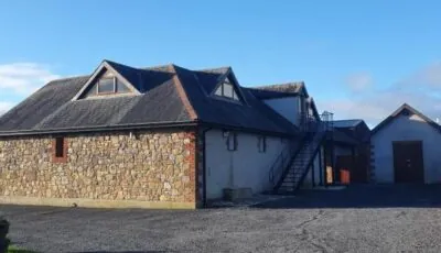 Mount Bolton Over Stables Apartments