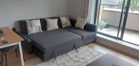 Spacious 1BD in City Centre 9mins To Jervis