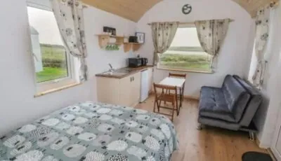 The Snuggly Sheep Farm Stay Shepherd Hut