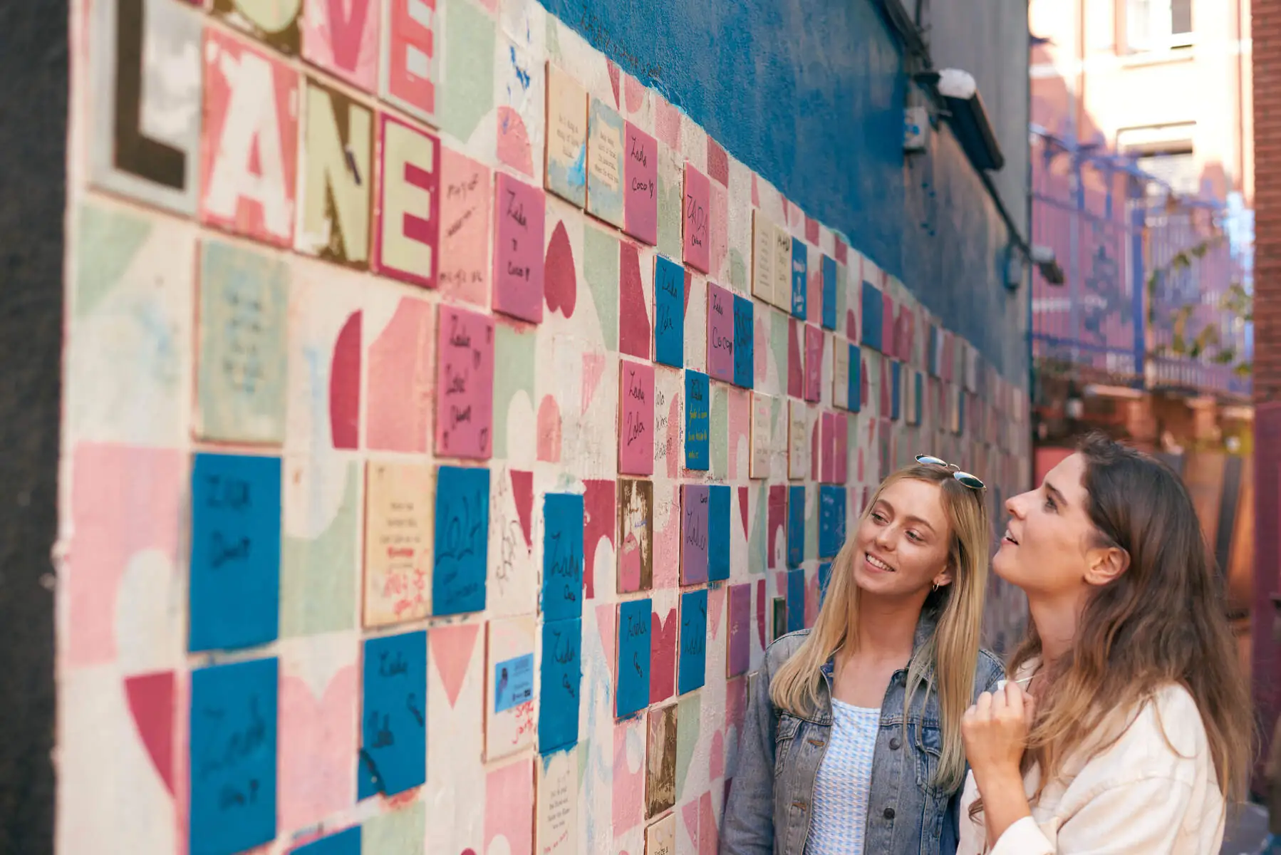 Love Lane in Temple Bar - Fionn McCann - Fáilte Ireland