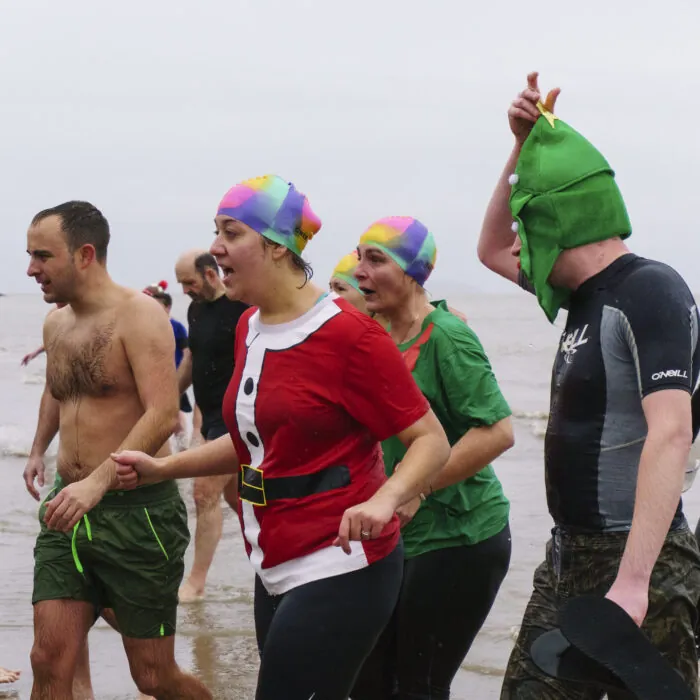 Le New Year's Day Swim à Achill Island - World of Oddy - cc
