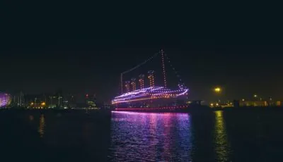 Die Titanic wird in Belfast von Drohnen nachgebaut