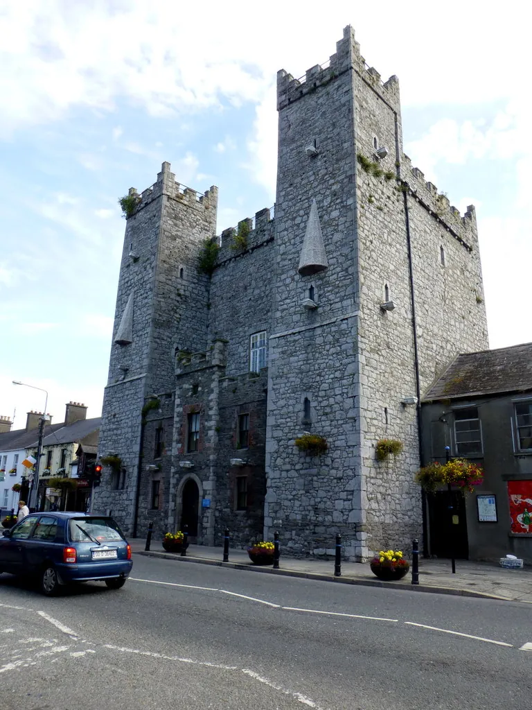Ardee castle - Kenneth Allen / Wikimedia Commons – CC BY-SA 2.0