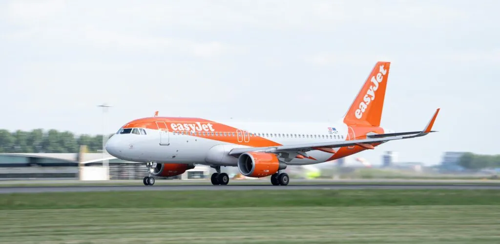 easyJet kündigt WLAN an Bord an: Was für Ihre Flüge nach Belfast geplant ist