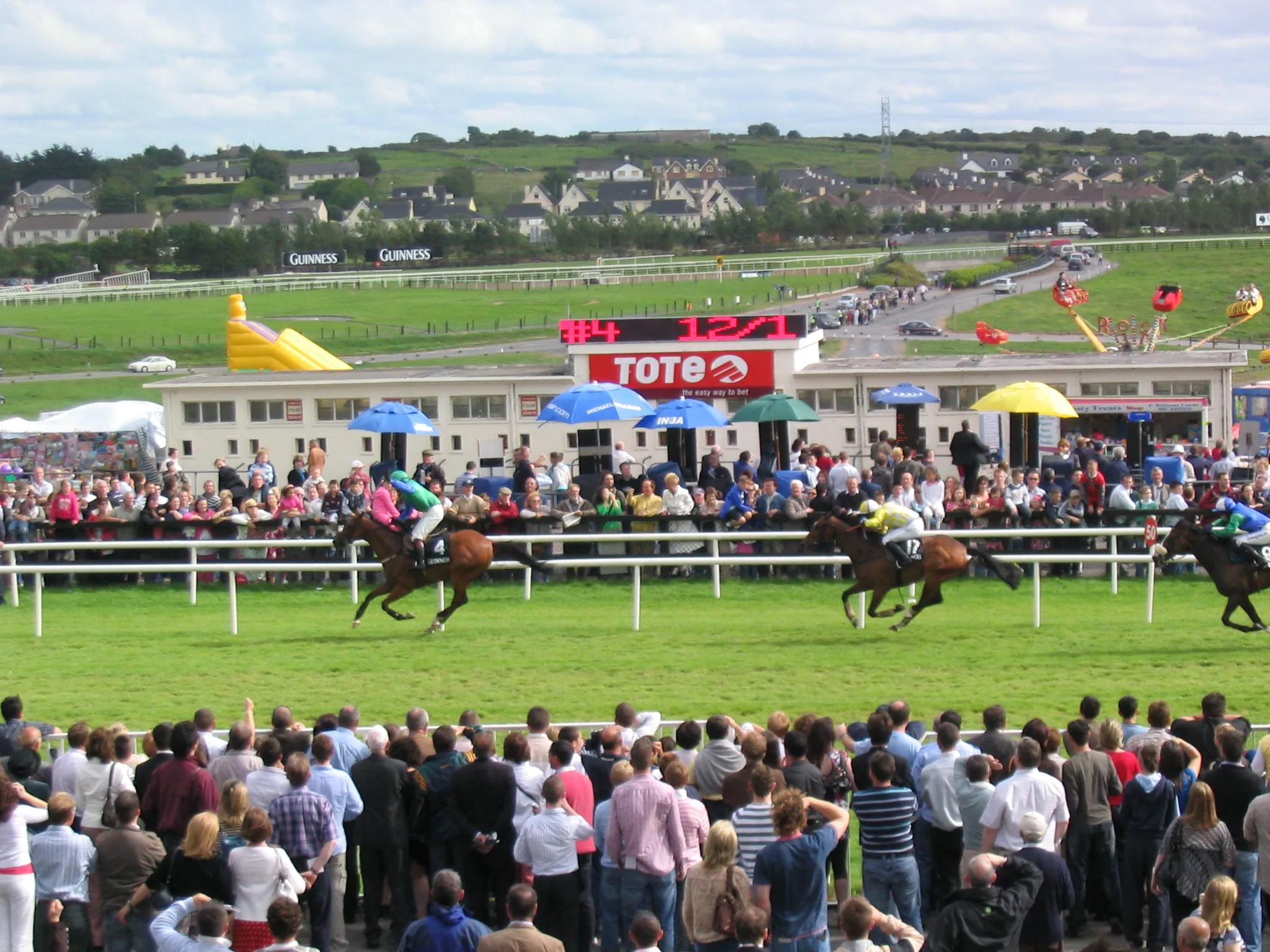 Das Galway Races Summer Festival