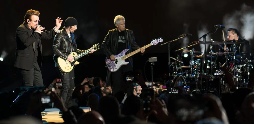 U2 kündigt gelbe Vinyl-Ausgabe von Carnaval De Luz für unabhängige Plattenläden an
